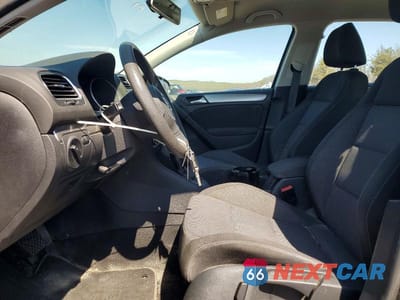 Zdjęcie 7 z 11 samochodu: 2014 VOLKSWAGEN GOLF VIN:WVWDB7AJ7EW004935 - miniatura