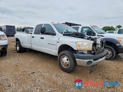 Czwarte zdjęcie samochodu z boku: 2006 DODGE RAM 3500 ST VIN:3D7ML48C96G261278 - miniatura