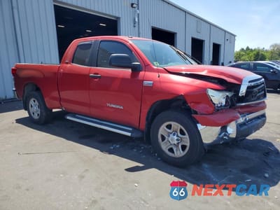 Czwarte zdjęcie samochodu z boku: 2013 TOYOTA TUNDRA DOUBLE CAB SR5 VIN:5TFRY5F1XDX135951 - miniatura