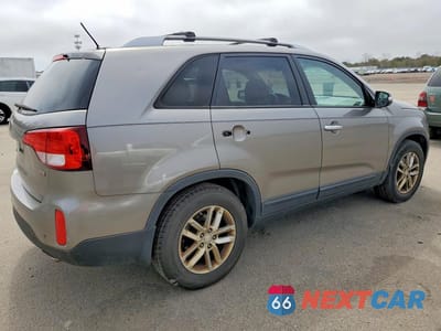 Trzecie zdjęcie samochodu z tyłu: 2014 KIA SORENTO LX VIN:5XYKT4A79EG461847 - miniatura