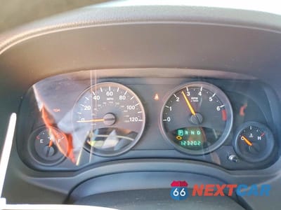 Zdjęcie 9 z 14 samochodu: 2011 JEEP PATRIOT SPORT VIN:1J4NT1GA4BD171227 - miniatura