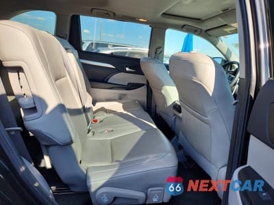 Zdjęcie 11 z 12 samochodu: 2019 TOYOTA HIGHLANDER XLE VIN:5TDJZRFHXKS573838 - miniatura