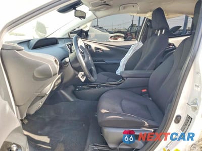 Zdjęcie 7 z 12 samochodu: 2018 TOYOTA PRIUS THREE VIN:JTDKARFU2J3067185 - miniatura