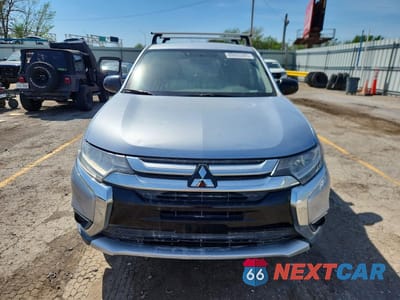 Piąte zdjęcie samochodu w środku: 2016 MITSUBISHI OUTLANDER ES VIN:JA4AD2A35GZ010794 - miniatura