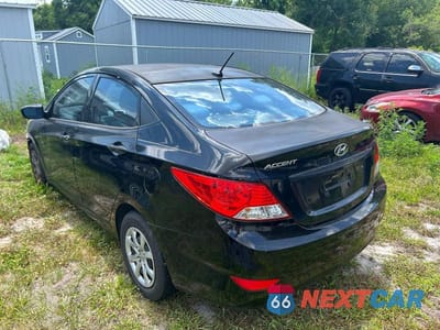 Trzecie zdjęcie samochodu z tyłu: 2013 HYUNDAI ACCENT GLS VIN:KMHCT4AEXDU566635 - miniatura