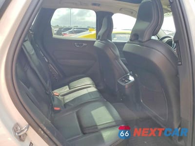 Zdjęcie 10 z 13 samochodu: 2021 VOLVO XC60 T5 INSCRIPTION VIN:YV4102RL4M1701408 - miniatura
