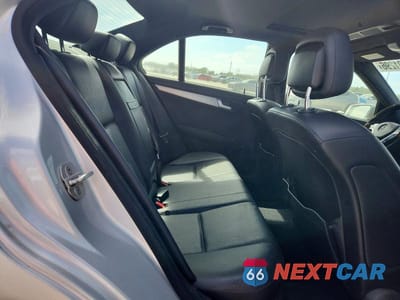 Zdjęcie 10 z 11 samochodu: 2014 MERCEDES-BENZ C 250 VIN:WDDGF4HBXEA928769 - miniatura