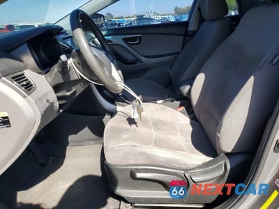 Zdjęcie 7 z 13 samochodu: 2014 HYUNDAI ELANTRA SE VIN:5NPDH4AE3EH511949 - miniatura