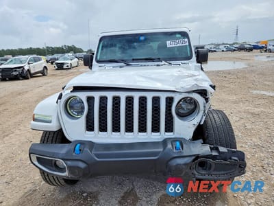 Piąte zdjęcie samochodu w środku: 2023 JEEP WRANGLER SAHARA 4XE VIN:1C4JJXP61PW605723 - miniatura