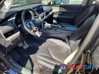 Zdjęcie 7 z 13 samochodu: 2024 TOYOTA GRAND HIGHLANDER PLATINUM VIN:5TDAAAB50RS035485 - miniatura