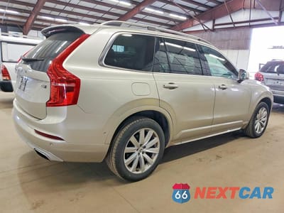 Trzecie zdjęcie samochodu z tyłu: 2016 VOLVO XC90 T6 VIN:YV4A22PK3G1038826 - miniatura