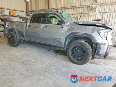 Czwarte zdjęcie samochodu z boku: 2026 GMC SIERRA K2500 AT4 VIN:1GT4UPEY7TF186201 - miniatura