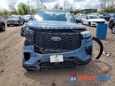 Piąte zdjęcie samochodu w środku: 2025 FORD EXPLORER ST-LINE VIN:1FMUK8KH3SGB57623 - miniatura