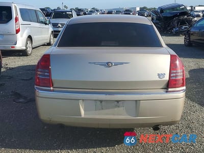 Zdjęcie 6 z 12 samochodu: 2006 CHRYSLER 300C VIN:2C3KA63H06H281851 - miniatura