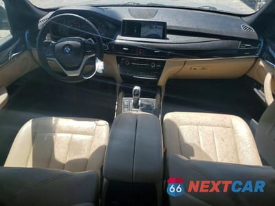 Zdjęcie 8 z 13 samochodu: 2018 BMW X5 SDRIVE35I VIN:5UXKR2C55J0Z20076 - miniatura