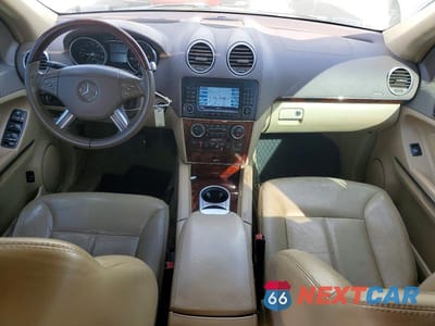 Zdjęcie 8 z 13 samochodu: 2008 MERCEDES-BENZ GL 550 4MATIC VIN:4JGBF86E98A353783 - miniatura