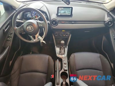 Zdjęcie 8 z 12 samochodu: 2017 TOYOTA YARIS IA BASE VIN:3MYDLBYV7HY178902 - miniatura