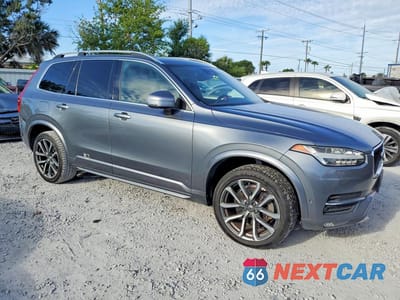 Czwarte zdjęcie samochodu z boku: 2017 VOLVO XC90 T6 VIN:YV4A22PK7H1154838 - miniatura