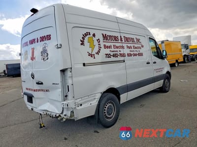 Trzecie zdjęcie samochodu z tyłu: 2024 MERCEDES-BENZ SPRINTER 2500 VIN:W1Y4NBHY8RT171076 - miniatura