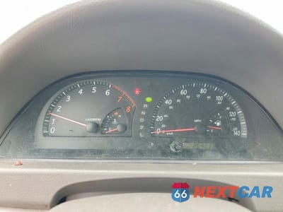 Zdjęcie 9 z 11 samochodu: 2003 TOYOTA CAMRY LE VIN:4T1BE32K63U669070 - miniatura