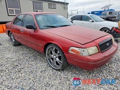 Czwarte zdjęcie samochodu z boku: 1999 FORD CROWN VICTORIA VIN:2FAFP73W8XX176455 - miniatura