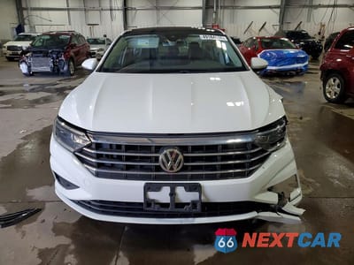 Piąte zdjęcie samochodu w środku: 2019 VOLKSWAGEN JETTA SEL PREMIUM VIN:3VWG57BU0KM059152 - miniatura