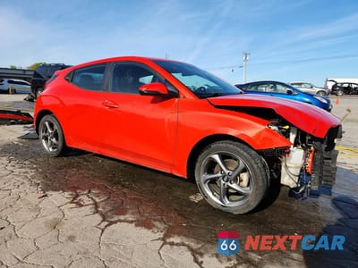 Czwarte zdjęcie samochodu z boku: 2021 HYUNDAI VELOSTER 2.0L VIN:KMHTG6AF7MU032601 - miniatura