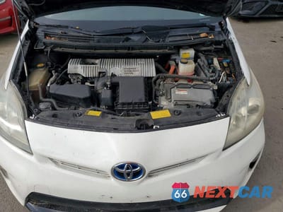 Zdjęcie 11 z 12 samochodu: 2012 TOYOTA PRIUS VIN:JTDKN3DU4C1526705 - miniatura