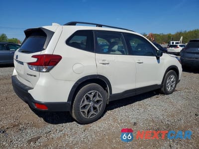 Trzecie zdjęcie samochodu z tyłu: 2019 SUBARU FORESTER PREMIUM VIN:JF2SKAEC4KH434696 - miniatura