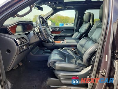 Zdjęcie 7 z 13 samochodu: 2026 LINCOLN NAVIGATOR RESERVE VIN:5LMJJ2LT3NEL01092 - miniatura