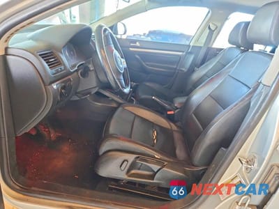 Zdjęcie 7 z 12 samochodu: 2010 VOLKSWAGEN JETTA LIMITED VIN:3VWAZ7AJ2AM080052 - miniatura