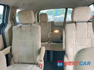 Zdjęcie 10 z 13 samochodu: 2014 DODGE GRAND CARAVAN SE VIN:2C4RDGBG3ER230708 - miniatura