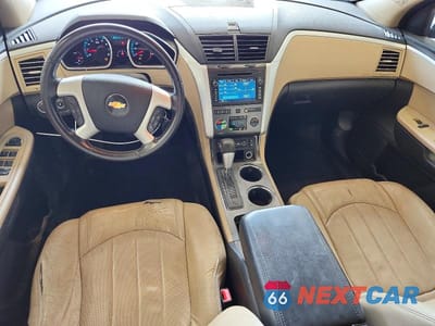 Zdjęcie 8 z 13 samochodu: 2011 CHEVROLET TRAVERSE LTZ VIN:1GNKVLED2BJ108583 - miniatura
