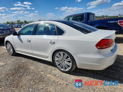 Drugie zdjęcie samochodu z przodu: 2015 VOLKSWAGEN PASSAT SE VIN:1VWBS7A38FC096761 - miniatura