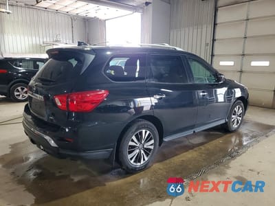 Trzecie zdjęcie samochodu z tyłu: 2019 NISSAN PATHFINDER S VIN:5N1DR2MM9KC633450 - miniatura