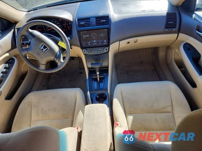 Zdjęcie 8 z 12 samochodu: 2005 HONDA ACCORD LX VIN:1HGCM56435A191537 - miniatura