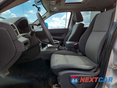 Zdjęcie 7 z 12 samochodu: 2008 JEEP GRAND CHEROKEE LAREDO VIN:1J8GR48K78C147808 - miniatura