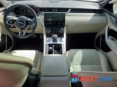 Zdjęcie 8 z 12 samochodu: 2022 JAGUAR F-PACE SVR VIN:SADCZ2EE1NA696926 - miniatura