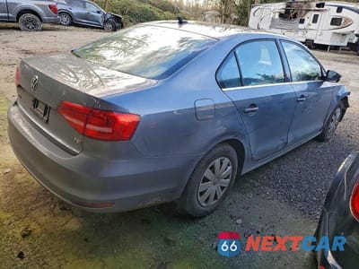 Trzecie zdjęcie samochodu z tyłu: 2015 VOLKSWAGEN JETTA SE VIN:3VWD07AJ4FM341597 - miniatura