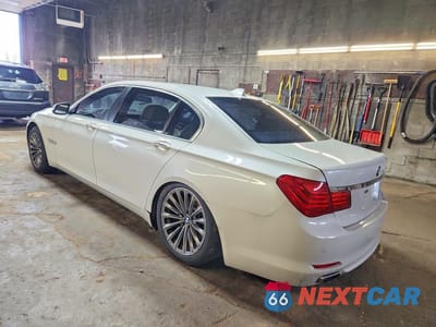 Drugie zdjęcie samochodu z przodu: 2011 BMW 740 LI VIN:WBAKB4C55BC573833 - miniatura