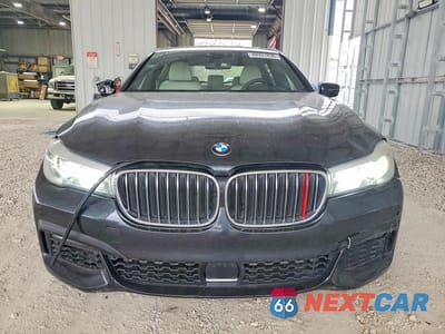 Piąte zdjęcie samochodu w środku: 2019 BMW 740 I VIN:WBA7E2C58KB217299 - miniatura