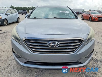 Piąte zdjęcie samochodu w środku: 2015 HYUNDAI SONATA LIMITED VIN:5NPE34AF6FH202182 - miniatura