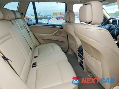 Zdjęcie 11 z 13 samochodu: 2013 BMW X5 XDRIVE50I VIN:5UXZV8C52D0C16583 - miniatura