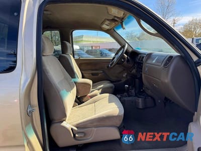 Zdjęcie 7 z 11 samochodu: 2001 TOYOTA TACOMA XTRACAB VIN:5TEWM72N61Z762492 - miniatura