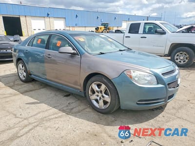 Czwarte zdjęcie samochodu z boku: 2009 CHEVROLET MALIBU LS VIN:1G1ZG57B69F149491 - miniatura