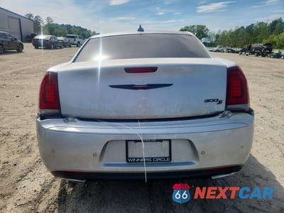Zdjęcie 6 z 13 samochodu: 2021 CHRYSLER 300 S VIN:2C3CCABG9MH545477 - miniatura