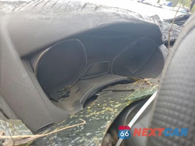 Zdjęcie 9 z 12 samochodu: 2018 FORD FOCUS SE VIN:1FADP3K22JL226639 - miniatura
