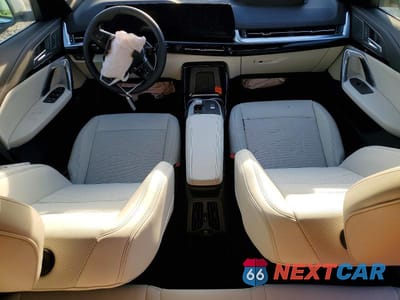 Zdjęcie 8 z 13 samochodu: 2026 BMW X1 XDRIVE28I VIN:WBX73EF04T5482640 - miniatura