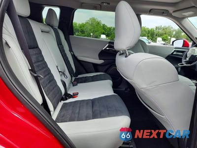 Zdjęcie 11 z 14 samochodu: 2025 MITSUBISHI OUTLANDER SE VIN:JA4J3VA89SZ028398 - miniatura
