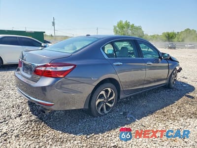 Trzecie zdjęcie samochodu z tyłu: 2017 HONDA ACCORD EXL VIN:1HGCR2F82HA266705 - miniatura